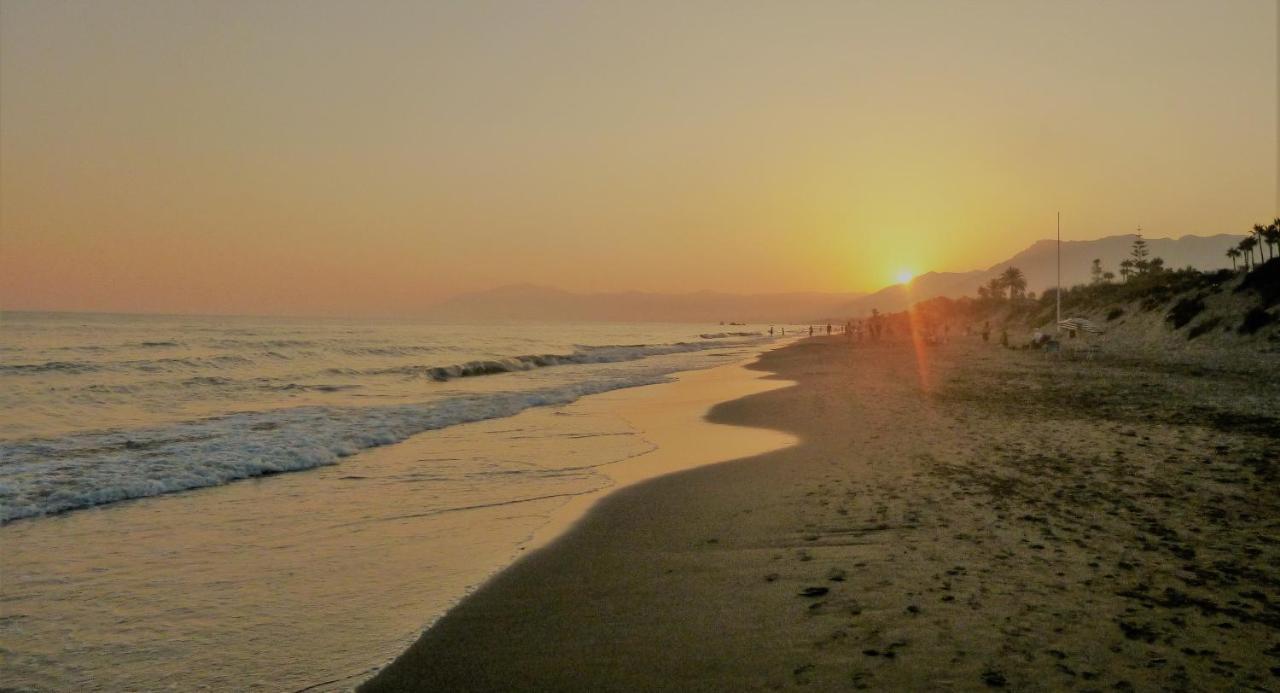 Romana Playa Marbella Vistas Al Mar ภายนอก รูปภาพ